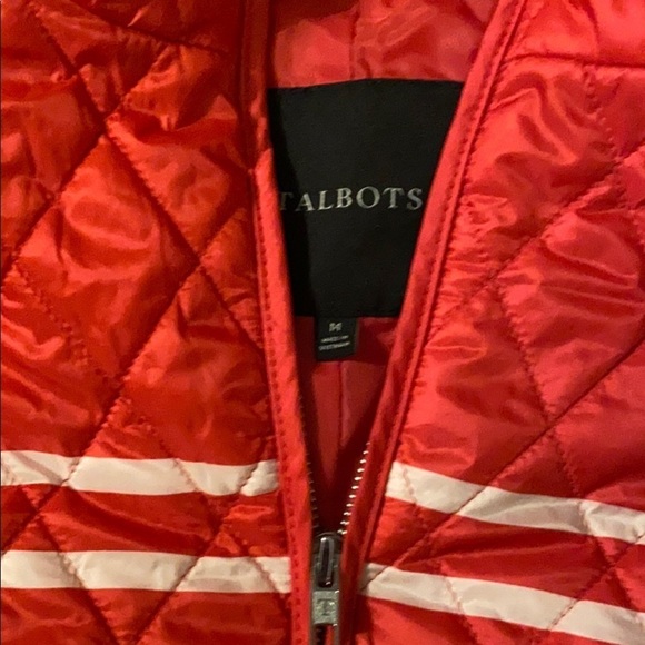 TALBOTS DIAMOND QUILTED ZIP UP VEST II - Picture 3 of 8